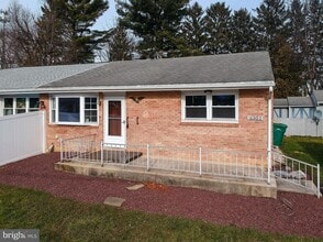 Building Photo - 6301 Salem Park Cir
