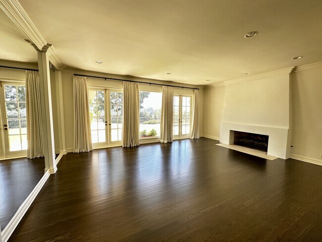 Building Photo - 9612 Arby Dr