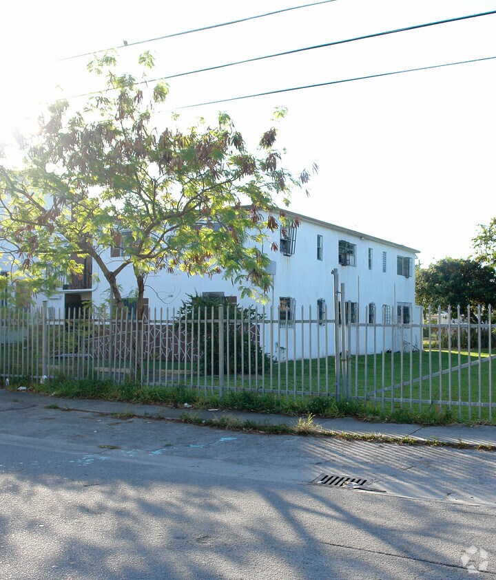 Building Photo - 1236 NW 60th St