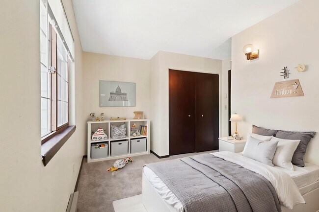 Foto del edificio - 2807 W Uintah St