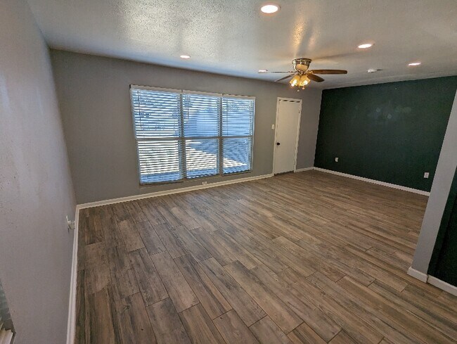 Building Photo - 1420 Glenwood Ave