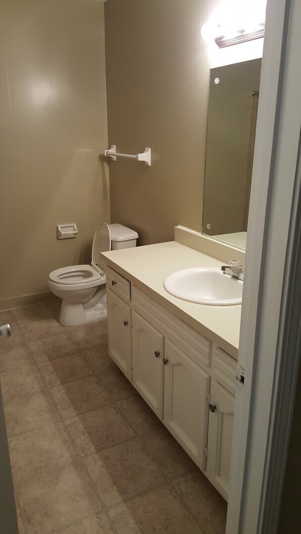 Building Photo - Chapel Hill Apartments- Hoover, AL