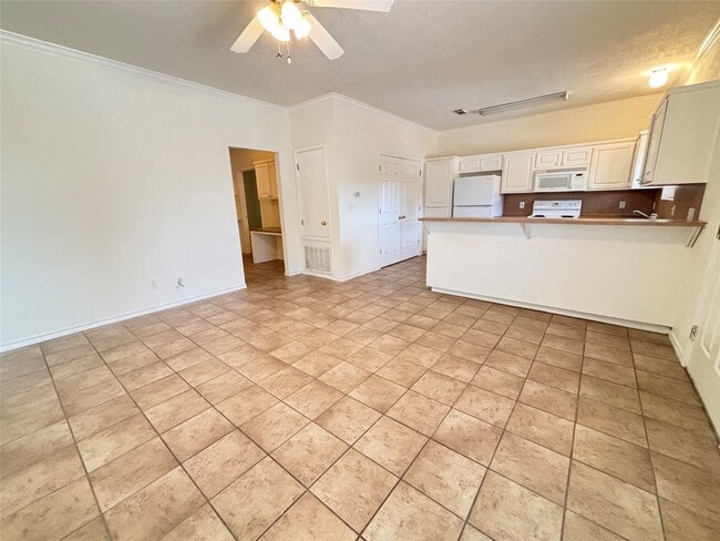 Foto del edificio - 2455 Montgomery Rd