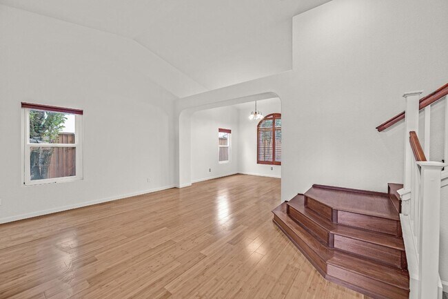 Foto del edificio - 1005 Mabel Josephine Ct