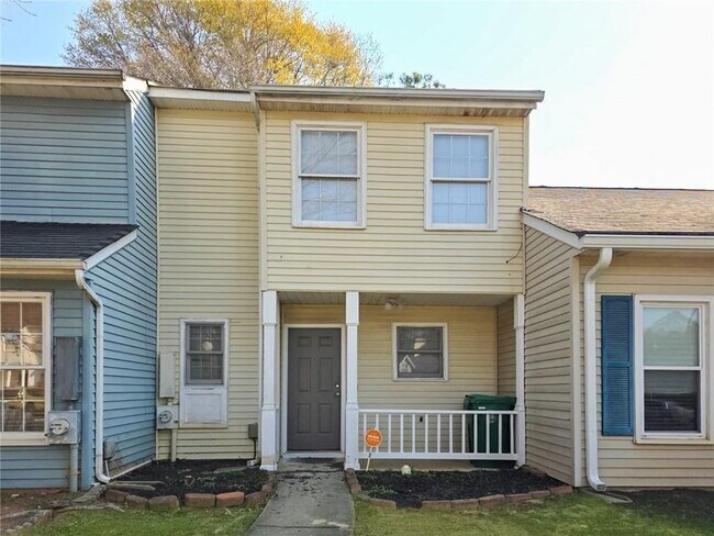Foto del edificio - 2378 Cove Rd