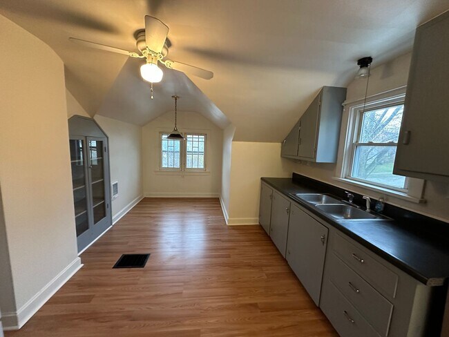 Foto del edificio - 70 Clifton Dr