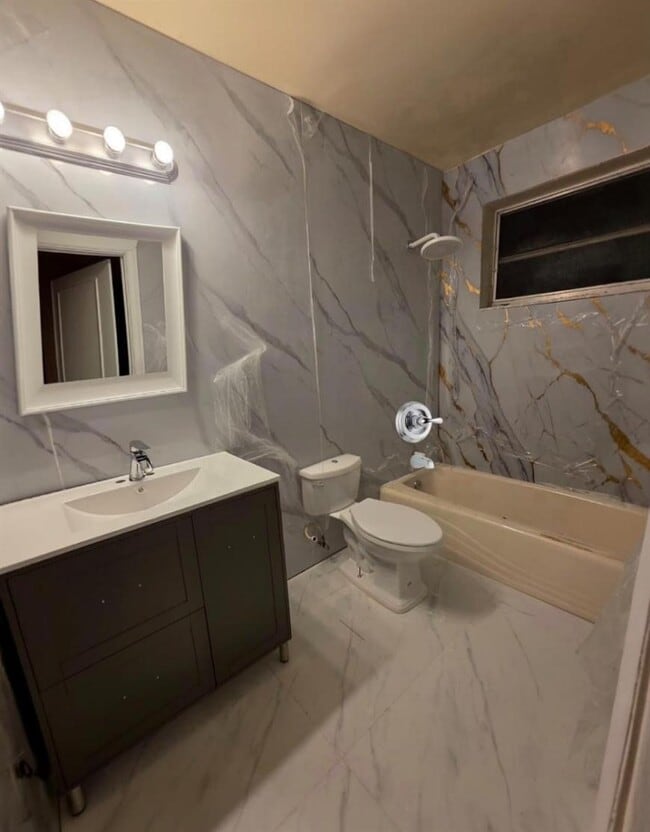 Photo - 2 bedroom in Miami FL 33161 Apartment