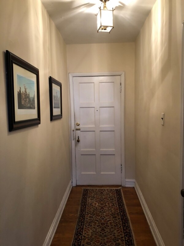 7520 York Dr, Clayton, MO 63105 Room for Rent in Clayton, MO