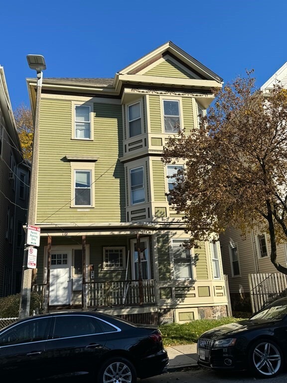 Building Photo - 70 Calumet St