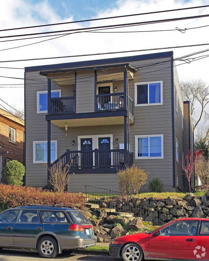 Foto principal - 110 12th Ave E
