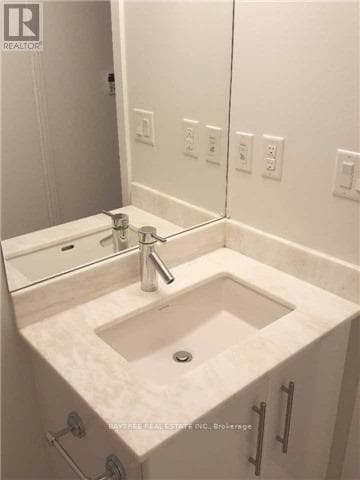 Building Photo - 58 Orchard View Blvd