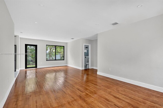 Foto del edificio - 2241 SW 82nd Pl