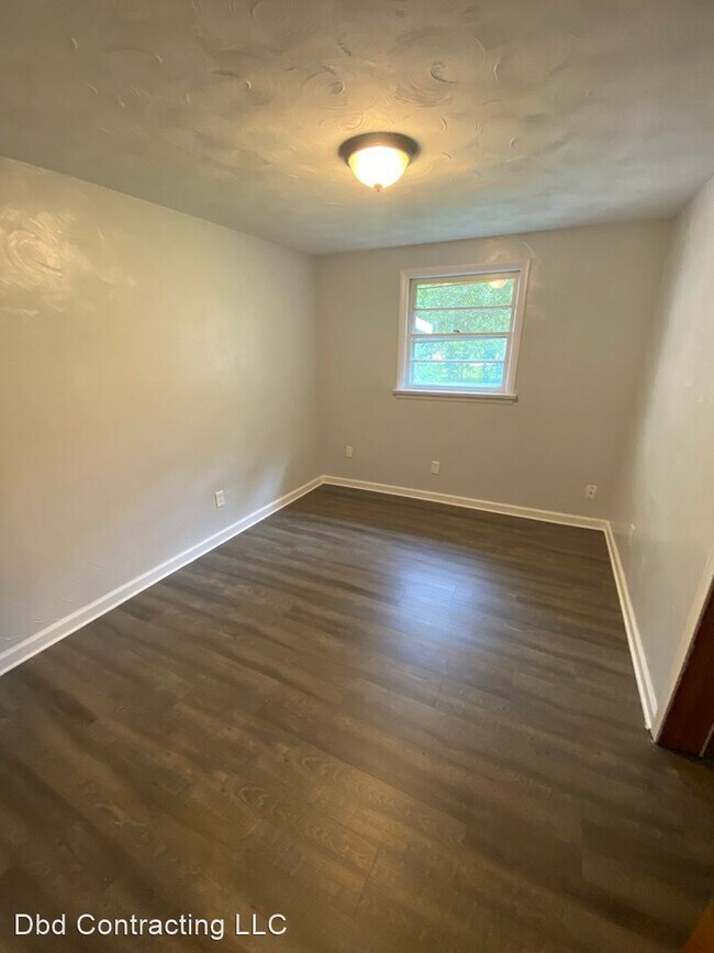 Foto del edificio - 3 br, 1 bath House - 1502 W Dupont Rd.