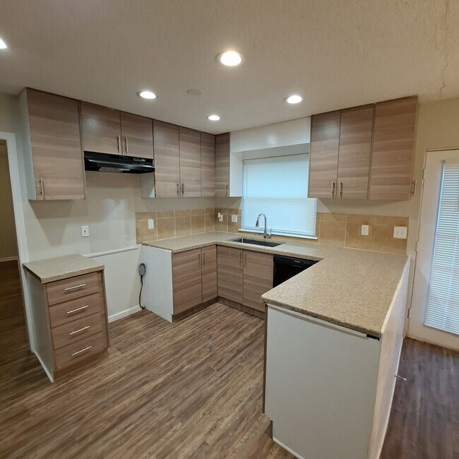 Foto del edificio - 5 Oakridge Dr. Jacksonville AR 72076