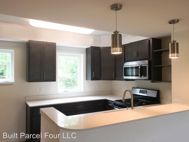 Building Photo - 2 br, 2 bath Apartment - 3 Seitz Terrace