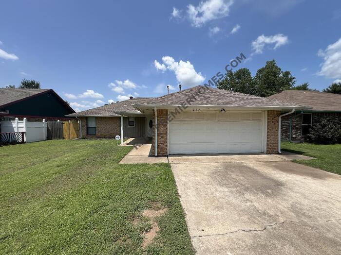Primary Photo - 927 Choctaw Ridge Rd
