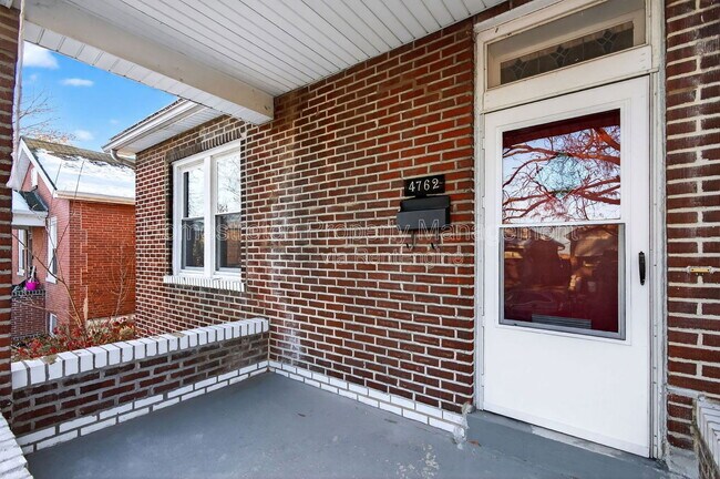 Foto del edificio - 4762 Alma Ave