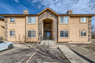 Building Photo - 9395 Trailside View