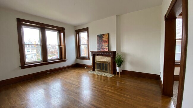 Foto del edificio - 4438 Ashland Ave