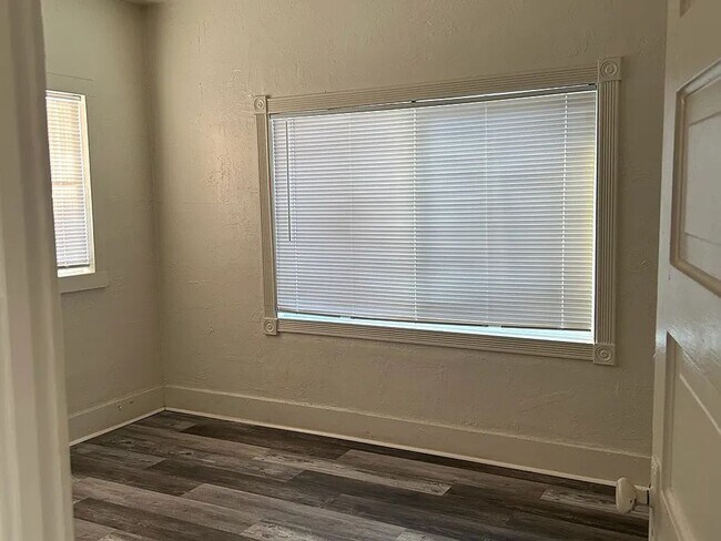 Foto del edificio - 810 S Archie Ave