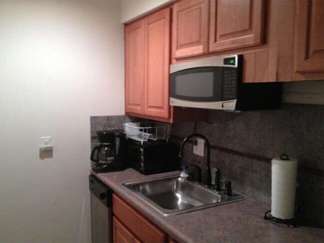 Building Photo - 2427 Chamonix Ln