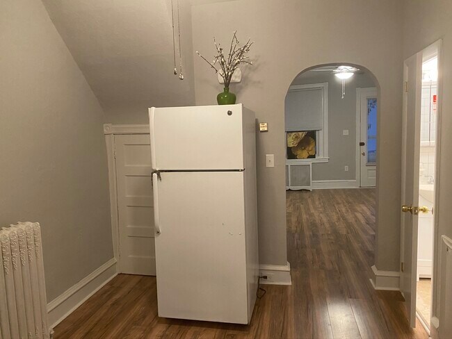 Dining area - 1549 N 56th St
