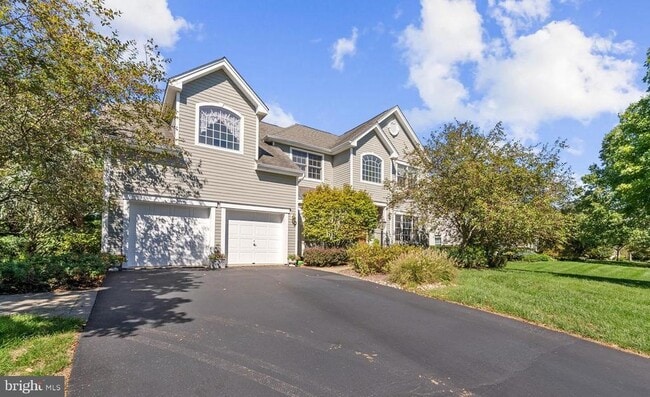 Building Photo - 10 Bull Creek Ct