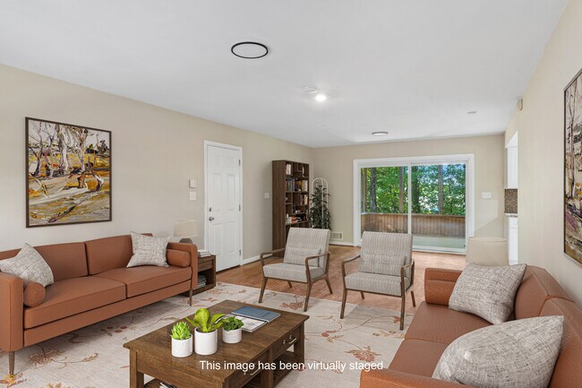 Foto del edificio - 5584 Benton Woods Dr NE