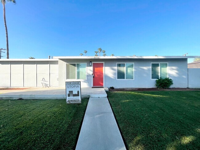 Building Photo - AVAILABLE NOW! 3 Bedroom 2 Bathroom Palm D...