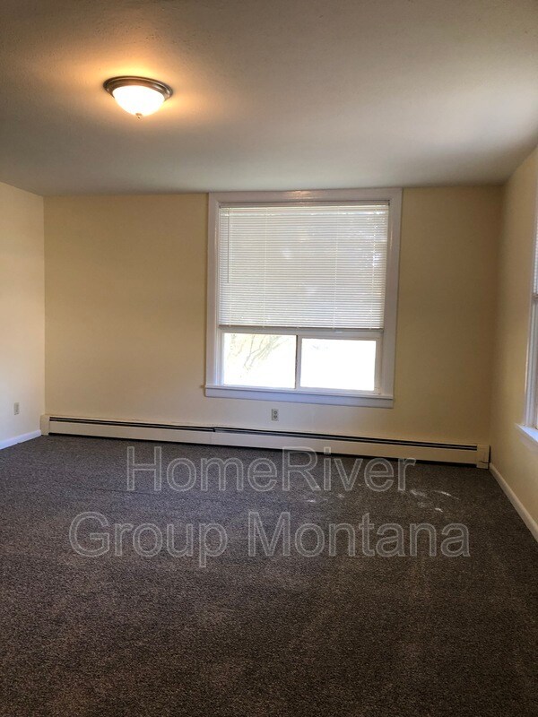 Building Photo - 1300 Byron St