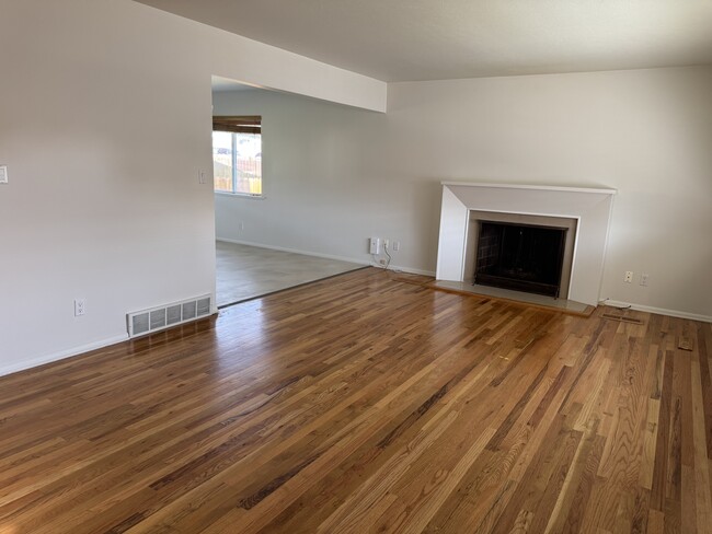 Foto del edificio - 950 Taney Ln