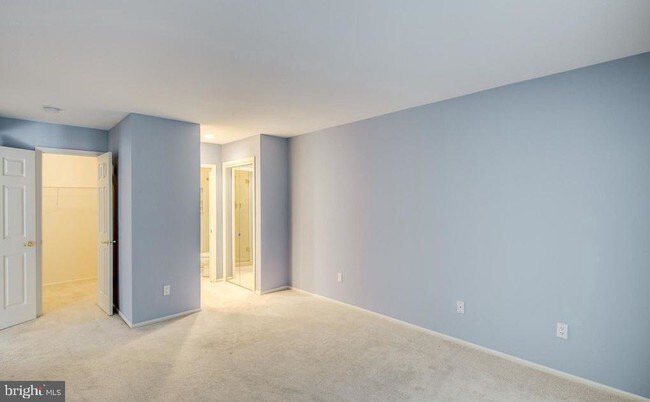 Building Photo - 814 Pritchard Pl