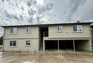 Building Photo - 566 Lincoln Ave