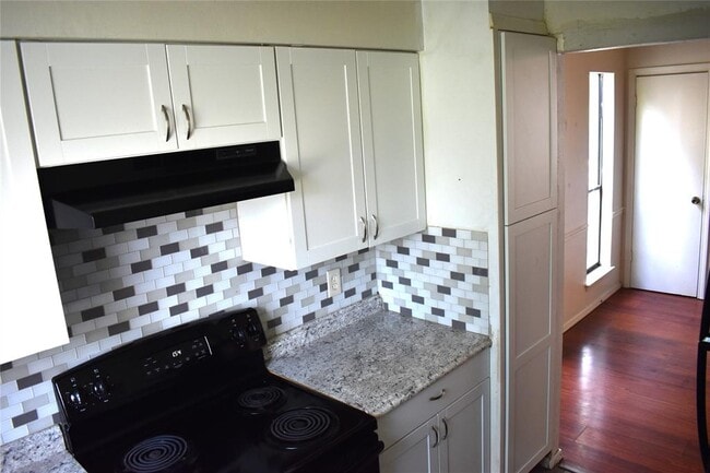 Foto del edificio - 1907 West Loop