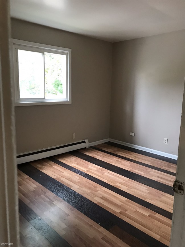 Building Photo - 2 br, 1 bath  - 1710 E G Ave Apt 2A