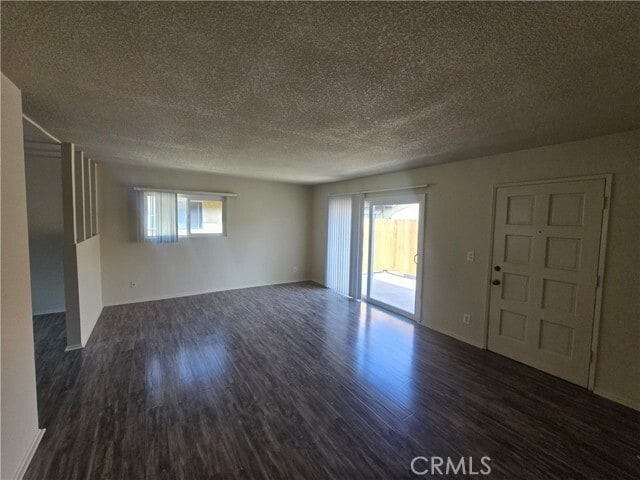 Foto del edificio - 359 Woodland Pl