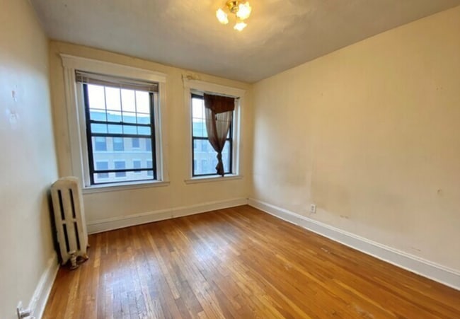 Building Photo - 109 Saint Stephen St