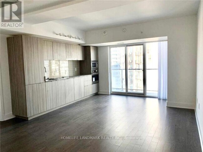 Photo du bâtiment - 955 Bay St.