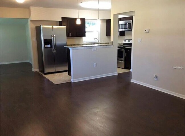 Foto del edificio - 2738 Ingot Pl