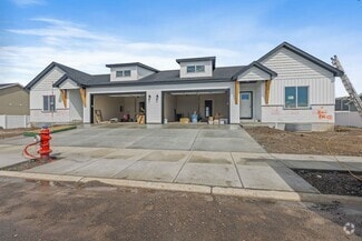 Building Photo - 645 Idaho Ave