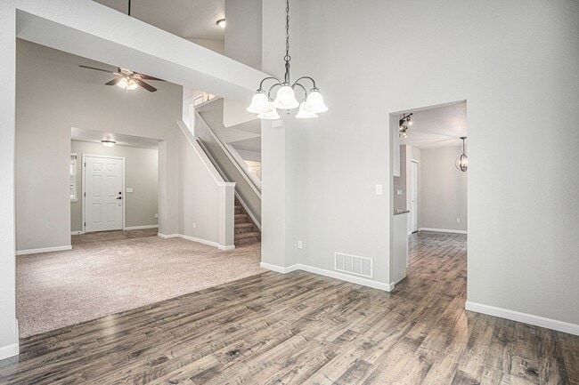 Building Photo - Spacious 4-Bedroom Home with Gourmet Kitch...