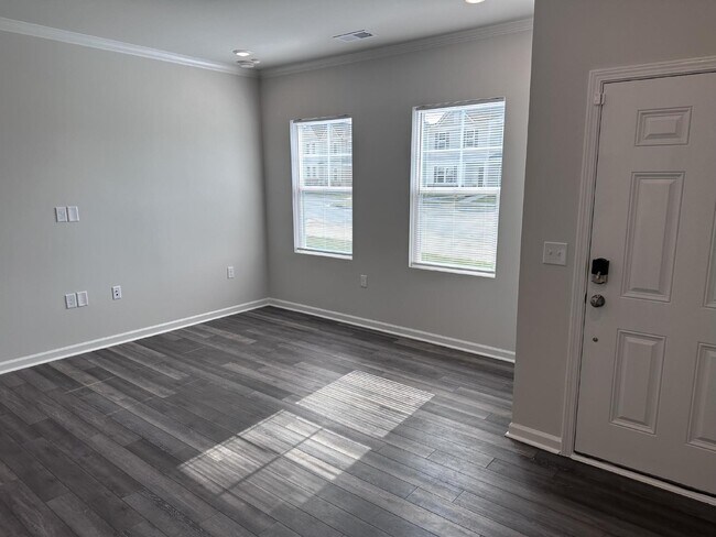 Foto del edificio - 2 bed, 2.5 bath New Construction Townhome