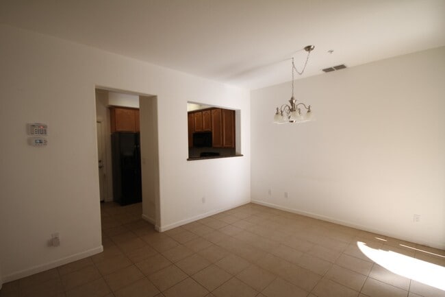 Foto del edificio - 3BR|2.5BA Condominum - Tenant Pays $175 monthly for WS&G