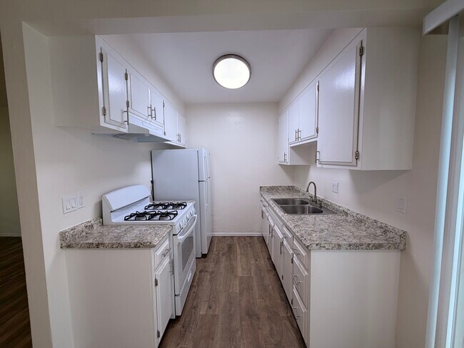 Building Photo - Ocean Hills Apartments