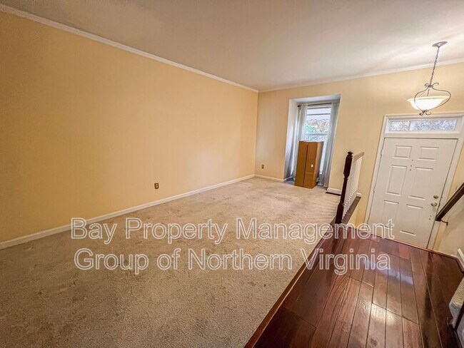 Building Photo - 6619 Skylemar Trail