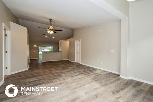 Building Photo - 814 Crystal Ave