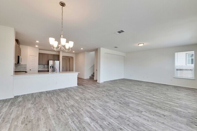 Foto del edificio - 308 Lemon Light Ln