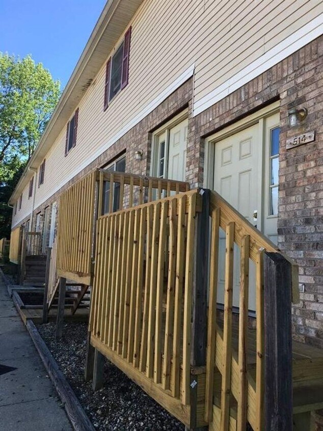 Primary Photo - 514 W Northlane Dr