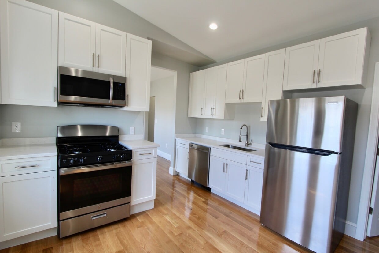 25 Calumet St, Revere, MA 02151 Apartments in Revere, MA