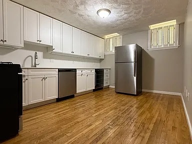 Kitchen - 7-1 Medford St